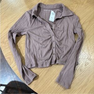 Abercrombie & Fitch Women's brown-taupe Button-Up collared stretchy Top NWT
